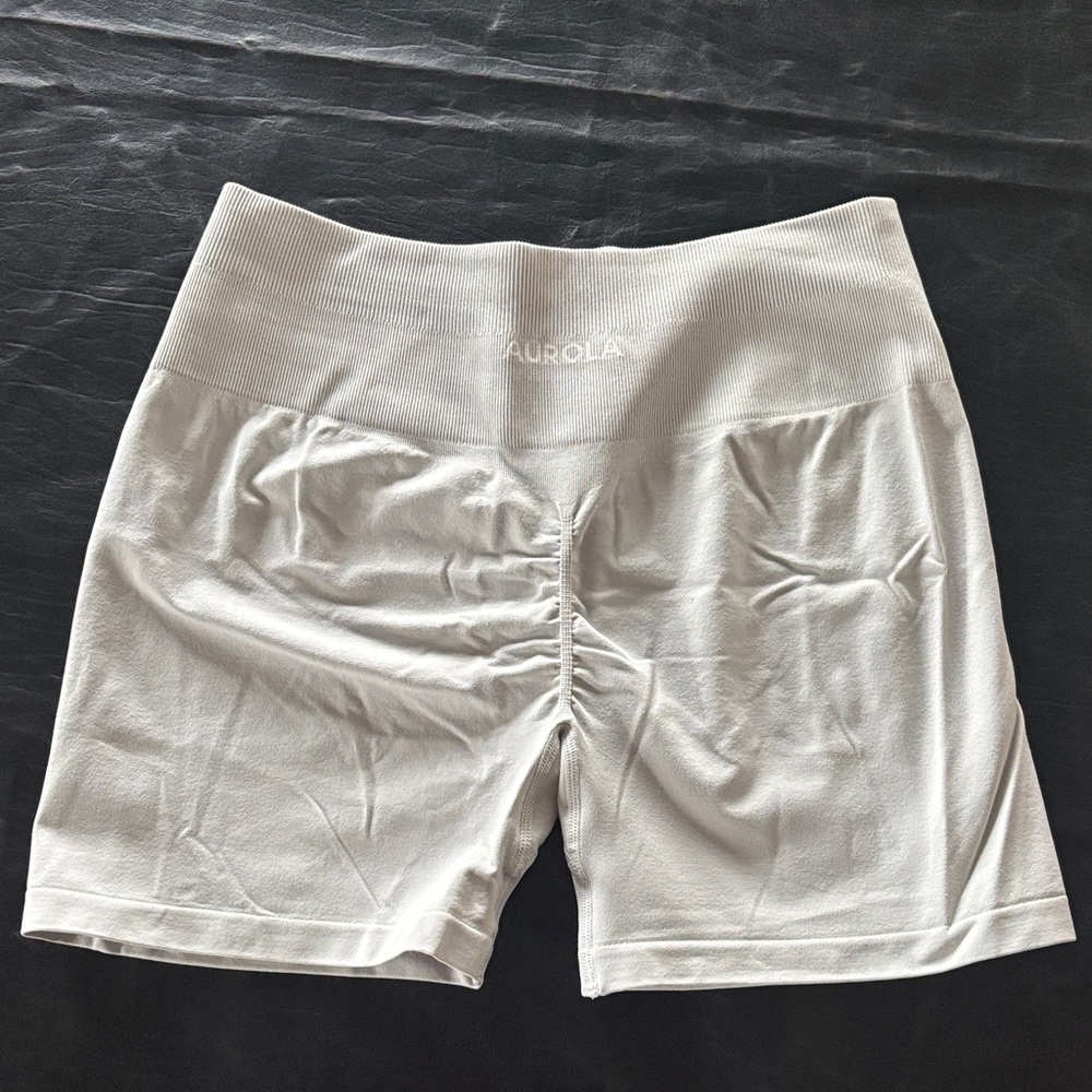 Aurola Women's Grey Workout Shorts
